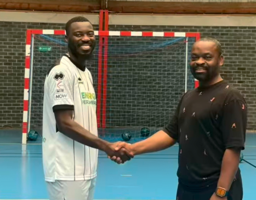 Chris Kanda – Coach principal