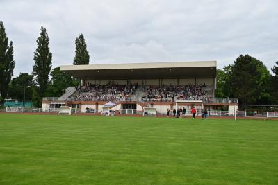 Terrain en herbe ES Ennequin Loos